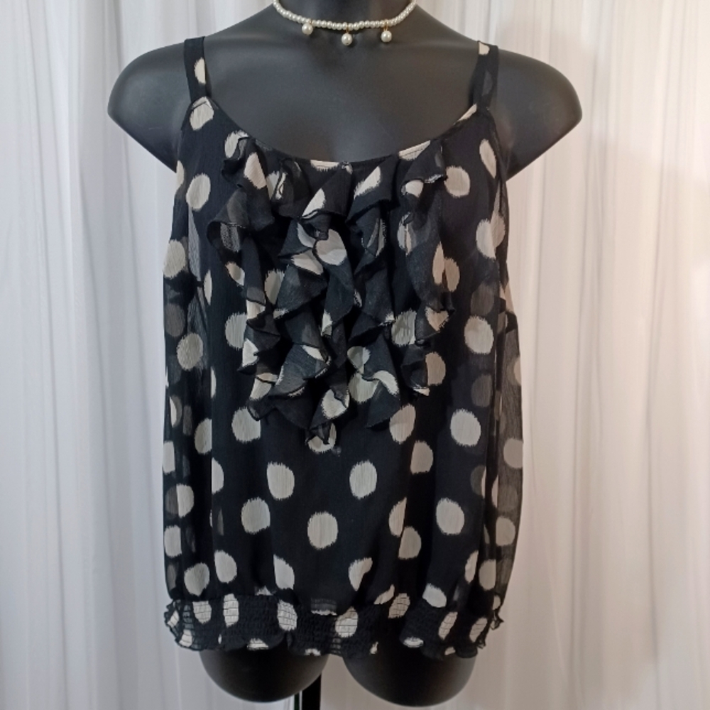 Avenue Polka Dot Pull Over Black and White Top Size: 18/20